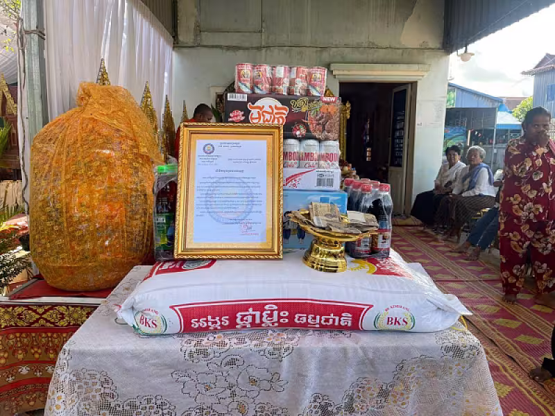 ស.អ.ក ស្រុកលើកដែក នាំយកថវិកាបេឡាមរណសង្រ្គោះជូនគ្រួសារសពអតីតយុទ្ធជនមួយគ្រួសារ  - Image 3