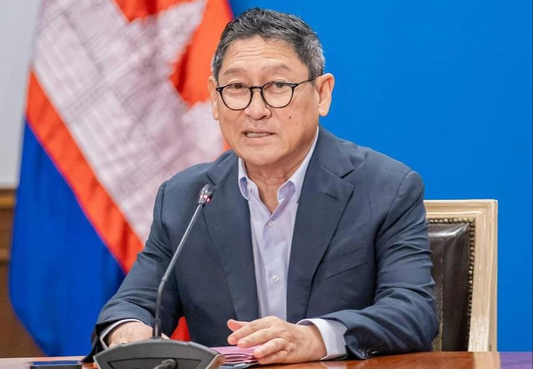 ឯកឧត្តម សុខ ចិន្តាសោភា ឧបនាយករដ្ឋមន្រ្តី និងជាសមាជិកគណៈកម្មាធិការកណ្តាល ស.អ.ក. ឧបត្ថម្ភថវិកាចំនួន ២០,០០០,០០០រៀល ដើម្បីរៀបចំមហាសន្និបាតវិសាមញ្ញតំណាងសមាគមអតីតយុទ្ធជនកម្ពុជាទូទាំងប្រទេស