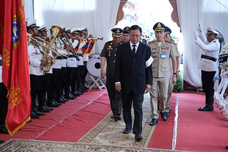 ឯកឧត្តម ខៀវ រិទ្ធិភ័ណ្ឌ អញ្ជើញគោរពវិញ្ញាណក្ខន្ធសព ឯកឧត្តម ឧត្តមសេនីយ៍ឯក ច័ន្ទ លំផាត់