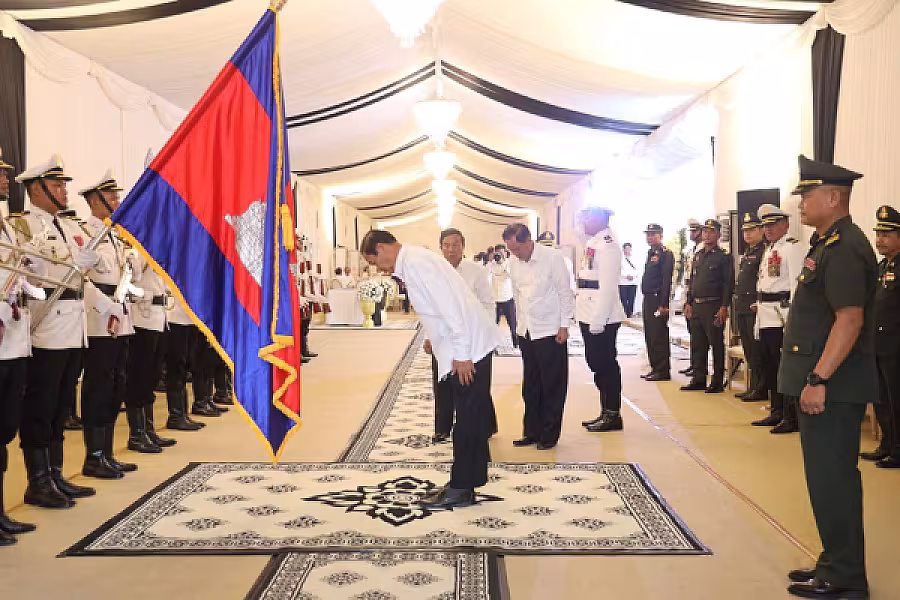 ឯកឧត្តមកិត្តិសង្គហបណ្ឌិត គន់ គីម អញ្ជើញគោរពវិញ្ញានក្ខន្ធសព ឯកឧត្តម នាយឧត្តមសេនីយ៍ ហេង បូរិន្ទ - Image 2