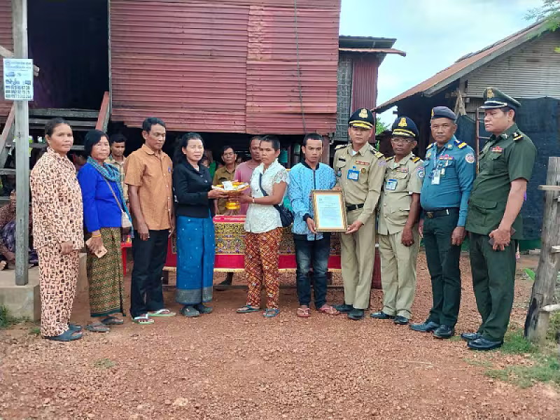 ស.អ.ក ខេត្តសៀមរាប នាំយកនូវថវិកាបេឡាមរណសង្គ្រោះជូនគ្រួសារសពអតីតយុទ្ធជន ចំនួន ០៩គ្រួសារ - Image 6