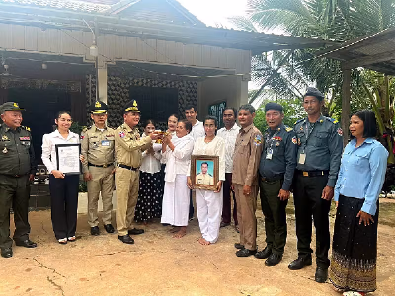 ស.អ.ក ខេត្តសៀមរាប នាំយកនូវថវិកាបេឡាមរណសង្គ្រោះជូនគ្រួសារសពអតីតយុទ្ធជន ចំនួន ០៩គ្រួសារ - Image 10