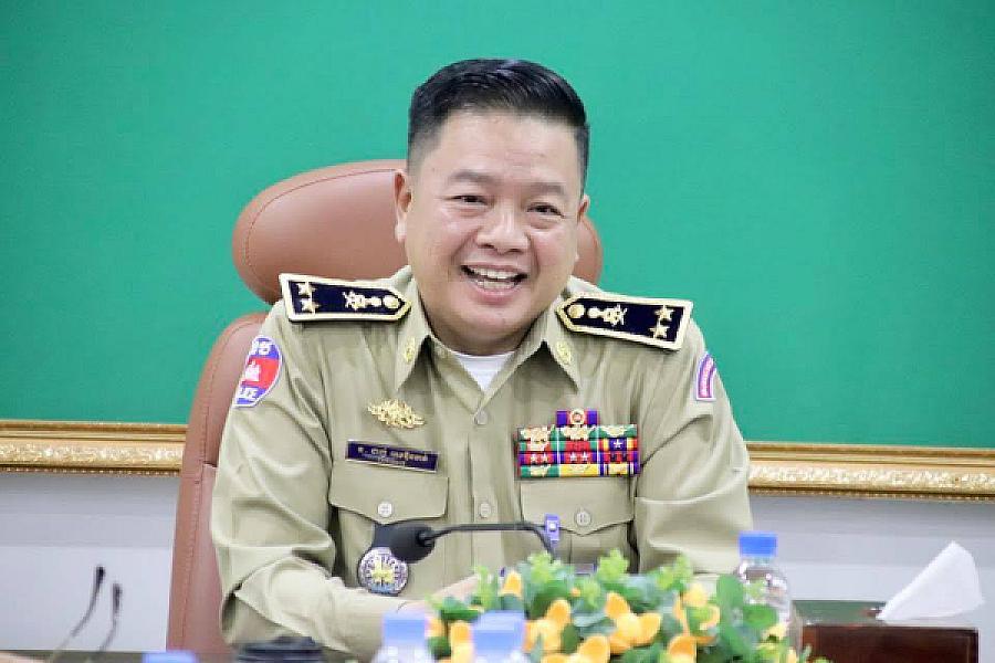 ឧត្តមសេនីយ៍ទោ ដាញ់ អេងប៊ុនចាន់ ស្នងការ នៃស្នងការដ្ឋាននគរបាលខេត្តបាត់ដំបង ចូលរួមឧបត្ថម្ភថវិកាចំនួន ៤,០០០,០០០ រៀល ដើម្បីរៀបចំមហាសន្និបាតវិសាមញ្ញតំណាងសមាគមអតីតយុទ្ធជនកម្ពុជាទូទាំងប្រទេស