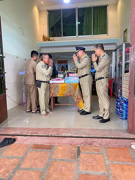 ស.អ.ក រាជធានីភ្នំពេញ នាំយកថវិកាបេឡាមរណសង្គ្រោះជូនគ្រួសារសពអតីតយុទ្ធជនចំនួន ៣គ្រួសារ - Image 6