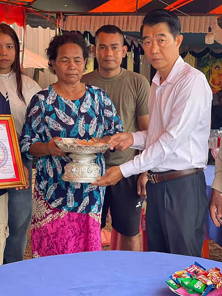 ស.អ.ក ខេត្តបាត់ដំបង នាំយកថវិកាបេឡាមរណសង្គ្រោះជូនគ្រួសារសពអតីតយុទ្ធជនចំនួន ២គ្រួសារ - Image 5