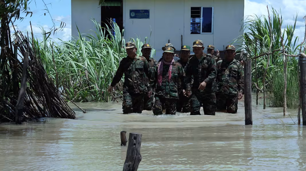 ផ្ទះ​អតីត​យុទ្ធ​ជន​ ៣៥ខ្នង ស្ថិតនៅ​ឃុំ​ក្រយា​ ស្រុក​សន្ទុក​ ខេត្ត​កំពង់​ធំ​ រងផលប៉ះពាល់​ដោយ​ជំនន់​ទឹក​ភ្លៀង​ - Image 8