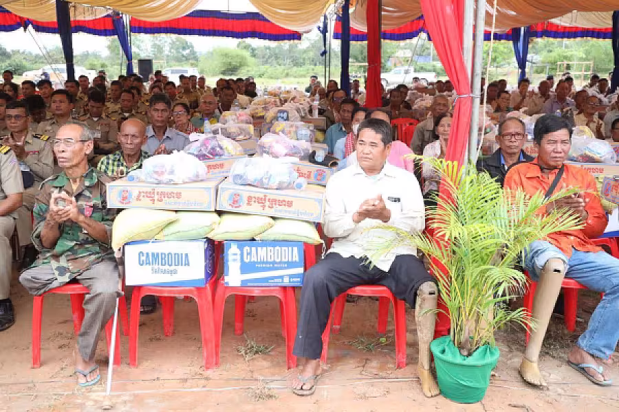 ឯកឧត្តមកិត្តិសង្គហបណ្ឌិត គន់ គីម អញ្ជើញសម្ពោធទីស្នាក់សមាគមអតីតយុទ្ធជនកម្ពុជាខេត្តកំពង់ធំ - Image 34