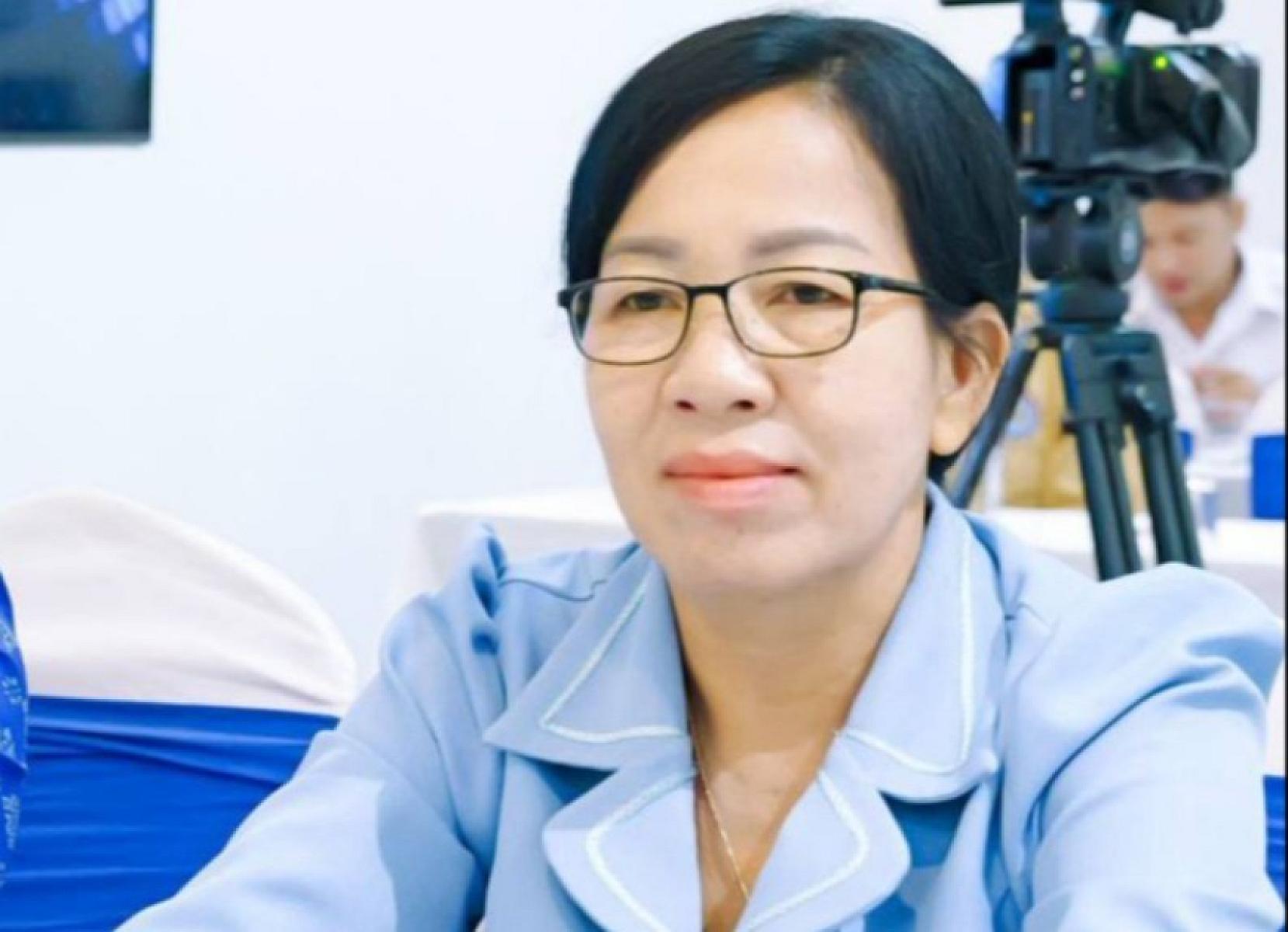 លោកស្រី នាក់ ចន្ទ័លី ប្រធានសាខាមូលនិធិជាតិជំនួយសង្គម និងជាអនុប្រធានសមាគមអតីតយុទ្ធជនខេត្តកែប ចូលរួមឧបត្ថម្ភថវិកាចំនួន ២០០,០០០រៀល  ដើម្បីរៀបចំមហាសន្និបាតវិសាមញ្ញតំណាងសមាគមអតីតយុទ្ធជនកម្ពុជាទូទាំងប្រទេស