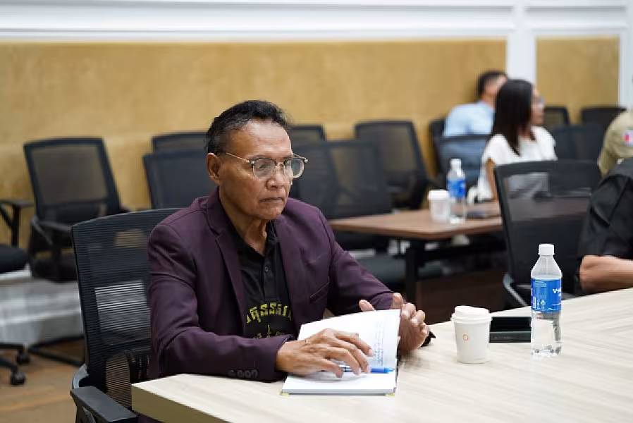 ឯកឧត្តមសន្តិបណ្ឌិត យូ ស៊ុនឡុង ដឹកនាំកិច្ចប្រជុំពិភាក្សាការងារការពារសន្តិសុខ រៀបចំមហាសន្និបាតវិសមញ្ញតំណាងសមាគមអតីតយុទ្ធជនកម្ពុជាទូទាំងប្រទេស - Image 7