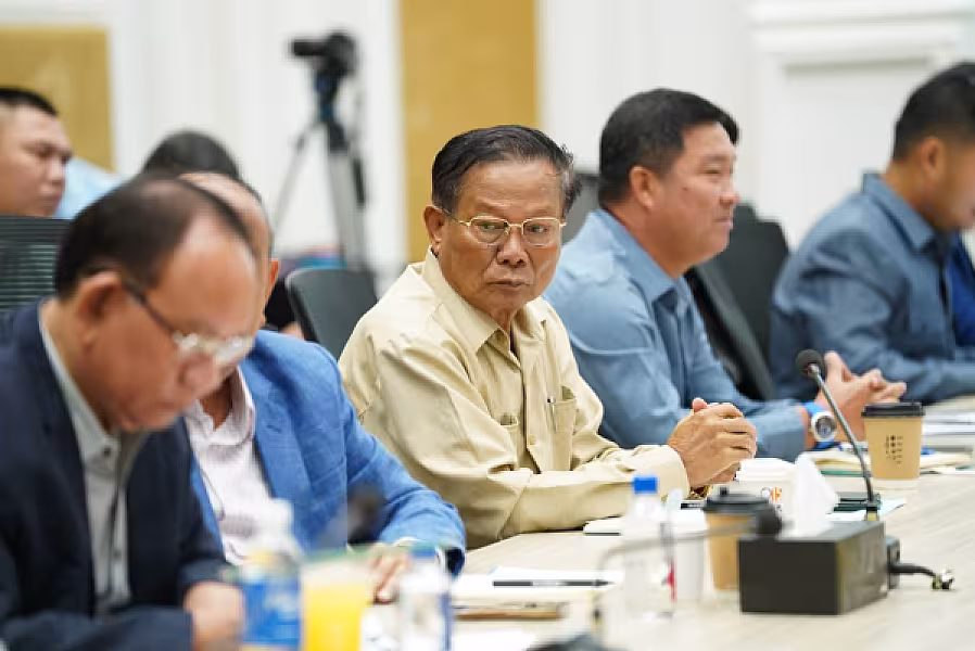 ឯកឧត្តមសន្តិបណ្ឌិត យូ ស៊ុនឡុង ដឹកនាំកិច្ចប្រជុំពិភាក្សាការងារការពារសន្តិសុខ រៀបចំមហាសន្និបាតវិសមញ្ញតំណាងសមាគមអតីតយុទ្ធជនកម្ពុជាទូទាំងប្រទេស - Image 8