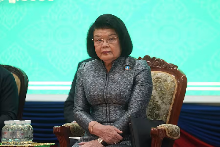 សម្ដេចតេជោ ហ៊ុន សែន អញ្ជើញជាអធិបតីក្នុងពិធីមហាសន្និបាតវិសាមញ្ញតំណាងសមាគមអតីតយុទ្ធជនកម្ពុជាទូទាំងប្រទេស   - Image 4