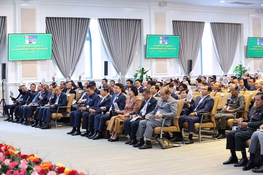 សម្ដេចតេជោ ហ៊ុន សែន អញ្ជើញជាអធិបតីក្នុងពិធីមហាសន្និបាតវិសាមញ្ញតំណាងសមាគមអតីតយុទ្ធជនកម្ពុជាទូទាំងប្រទេស   - Image 10