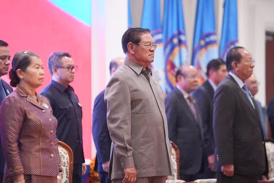 សម្ដេចតេជោ ហ៊ុន សែន អញ្ជើញជាអធិបតីក្នុងមហាសន្និបាតវិសាមញ្ញតំណាងសមាគមអតីតយុទ្ធជនកម្ពុជាទូទាំងប្រទេស   - Image 7