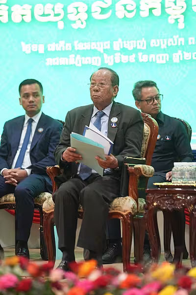 សម្ដេចតេជោ ហ៊ុន សែន អញ្ជើញជាអធិបតីក្នុងមហាសន្និបាតវិសាមញ្ញតំណាងសមាគមអតីតយុទ្ធជនកម្ពុជាទូទាំងប្រទេស   - Image 14