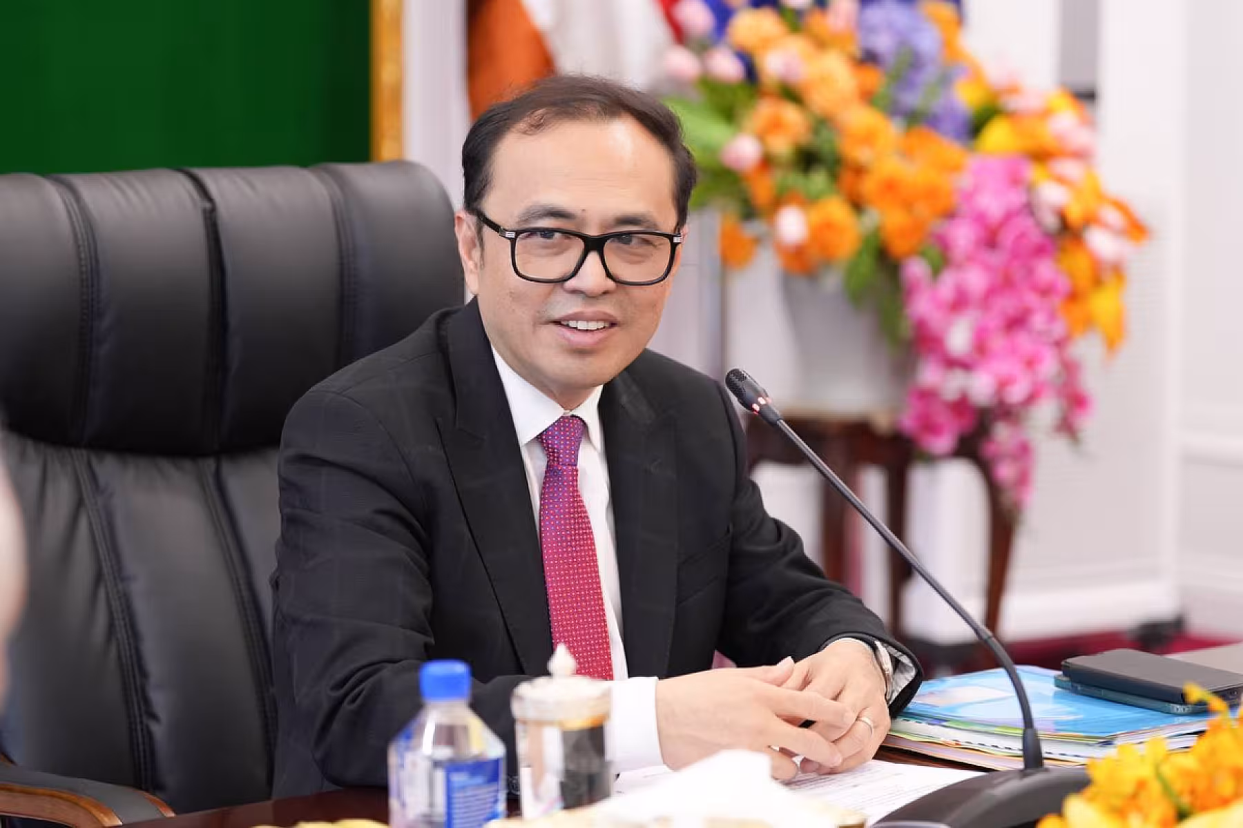 ឯកឧត្តម វង្សី វិស្សុត ចូលរួមបរិច្ចាគថវិកាគាំទ្រការសាងសង់ផ្ទះជូនអតីតយុទ្ធជន និងនិវត្តជន ចំនួន ៣ខ្នង