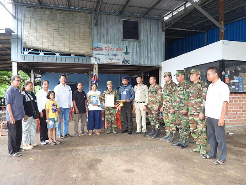 អ.ន.ក ខេត្តបាត់ដំបង នាំយកថវិកាបេឡាមរណសង្គ្រោះជូនគ្រួសារអតីតយុទ្ធជនចំនួន ២គ្រួសារ - Image 3