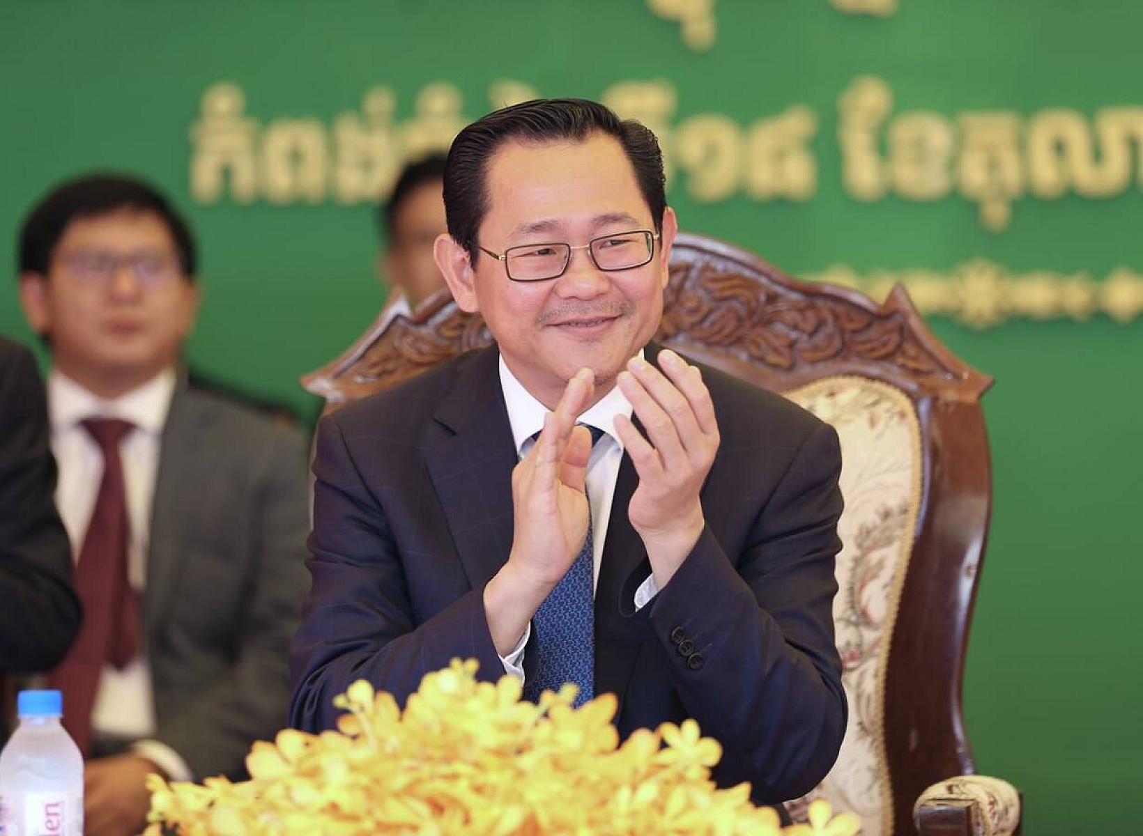 ឯកឧត្តម កើត រិទ្ធ ឧបនាយករដ្ឋមន្ត្រី រដ្ឋមន្ត្រីក្រសួងយុត្តិធម៌  ចូលរួមបរិច្ចាគថវិកាគាំទ្រការសាងសង់ផ្ទះជូនអតីតយុទ្ធជន និងនិវត្តជន ចំនួន ៣ខ្នង