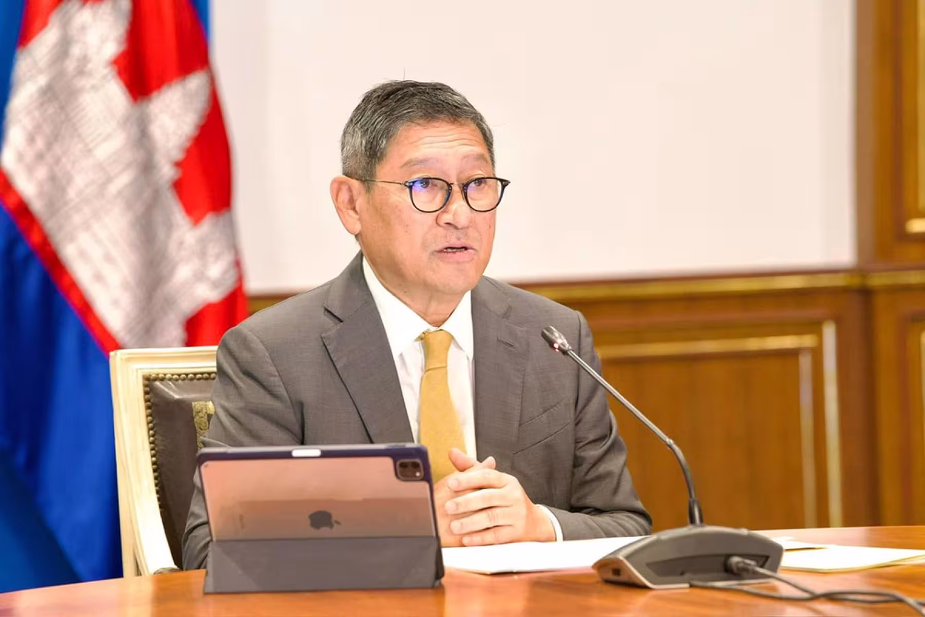 ឯកឧត្តម សុខ ចិន្តាសោភា ឧបនាយករដ្ឋមន្ត្រី ចូលរួមបរិច្ចាគថវិកាគាំទ្រការសាងសង់ផ្ទះជូនអតីតយុទ្ធជន និងនិវត្តជន ចំនួន ១ខ្នង