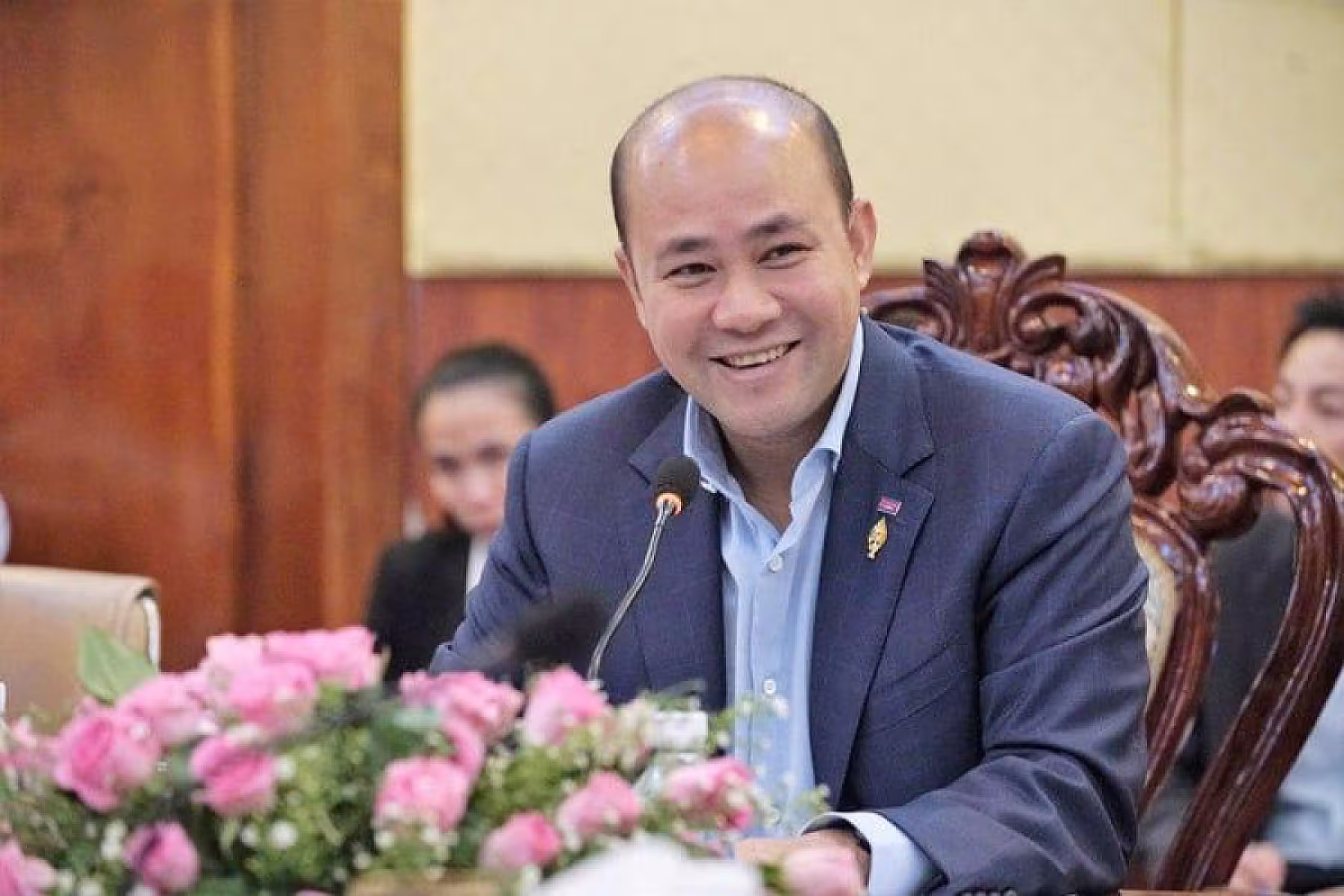 ឯកឧត្តម ហ៊ុន ម៉ានី ឧបនាយករដ្ឋមន្រ្តី ចូលរួមបរិច្ចាគថវិកាគាំទ្រការសាងសង់ផ្ទះជូនអតីតយុទ្ធជន និងនិវត្តជន ចំនួន ១០ខ្នង