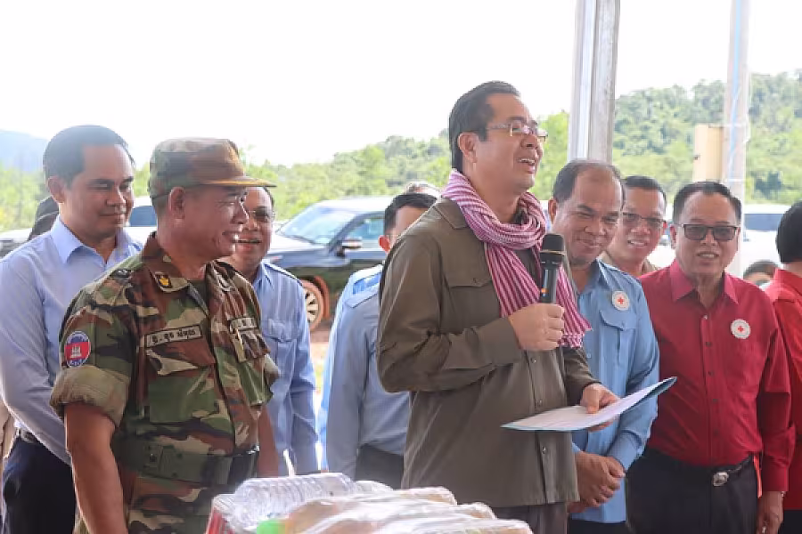 គ្រួសារអតីតយុទ្ធជន ចំនួន ២០គ្រួសារ ក្នុងខេត្តព្រះសីហនុ ទទួលបានអំណោយពីសម្ដេចទាំងទ្វេ - Image 3