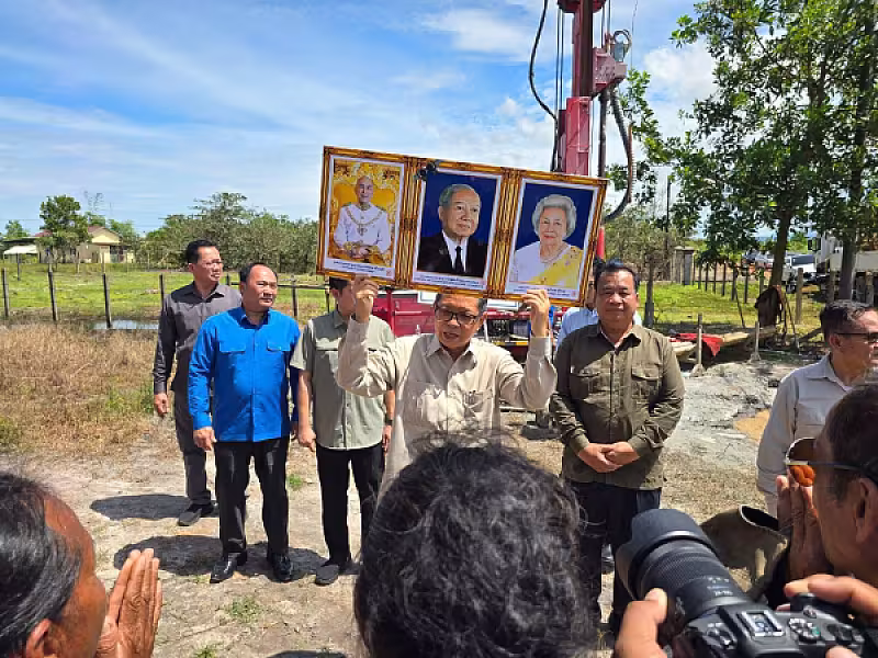 អតីតយុទ្ធជន ក្នុងខេត្តព្រះសីហនុ ទទួលបានអណ្តូងទឹកសម្រាប់ប្រើប្រាស់ចំនួន ១០អណ្តូងពីព្រះករុណាព្រះបាទសម្ដេចព្រះបរមនាថ នរោត្ដមសីហមុនី 