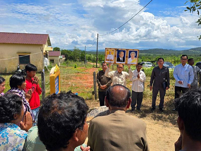 អតីតយុទ្ធជន ក្នុងខេត្តព្រះសីហនុ ទទួលបានអណ្តូងទឹកសម្រាប់ប្រើប្រាស់ចំនួន ១០អណ្តូងពីព្រះករុណាព្រះបាទសម្ដេចព្រះបរមនាថ នរោត្ដមសីហមុនី  - Image 9