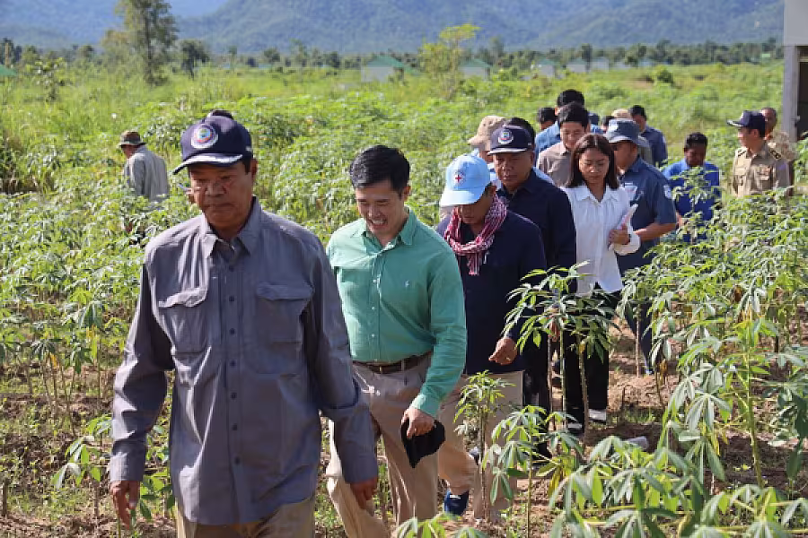ឯកឧត្តម គន់ គីម ចុះពិនិត្យការសាងសង់ផ្ទះបន្ថែម និងរៀបចំដីសហគមន៍កសិកម្មទំនើប នៅភូមិប៊ុនរ៉ានីសែនជ័យ ដំណាក់ទ្រយឹង