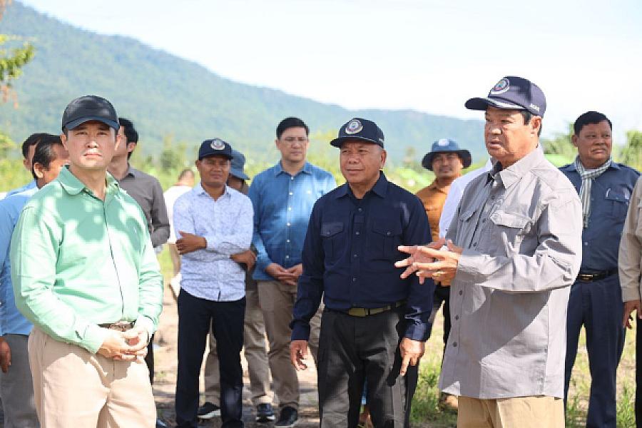 ឯកឧត្តម គន់ គីម ចុះពិនិត្យការសាងសង់ផ្ទះបន្ថែម និងរៀបចំដីសហគមន៍កសិកម្មទំនើប នៅភូមិប៊ុនរ៉ានីសែនជ័យ ដំណាក់ទ្រយឹង - Image 3