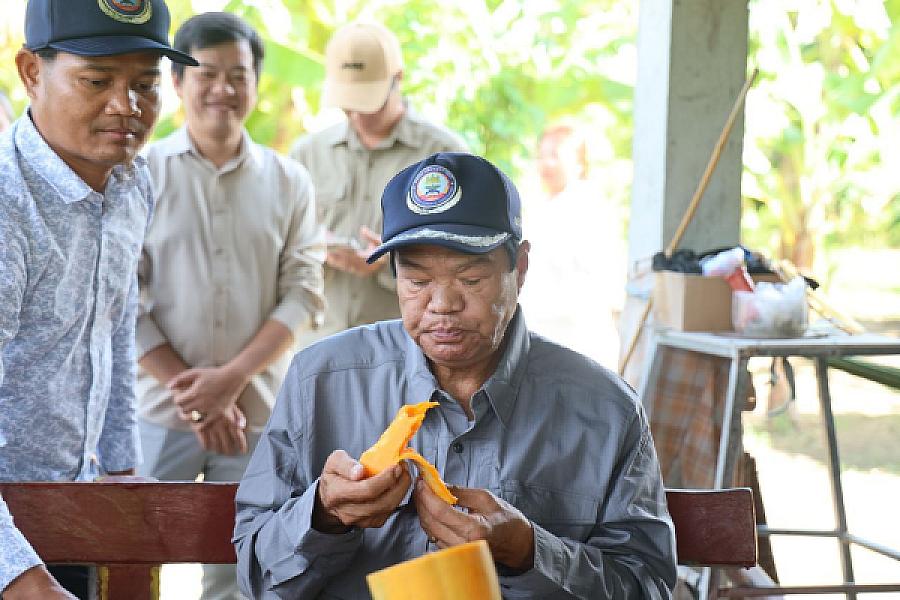 ឯកឧត្តម គន់ គីម ចុះពិនិត្យការសាងសង់ផ្ទះបន្ថែម និងរៀបចំដីសហគមន៍កសិកម្មទំនើប នៅភូមិប៊ុនរ៉ានីសែនជ័យ ដំណាក់ទ្រយឹង - Image 5