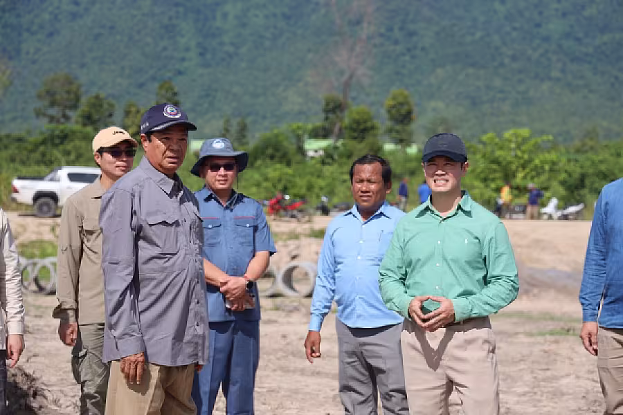 ឯកឧត្តម គន់ គីម ចុះពិនិត្យការសាងសង់ផ្ទះបន្ថែម និងរៀបចំដីសហគមន៍កសិកម្មទំនើប នៅភូមិប៊ុនរ៉ានីសែនជ័យ ដំណាក់ទ្រយឹង - Image 10