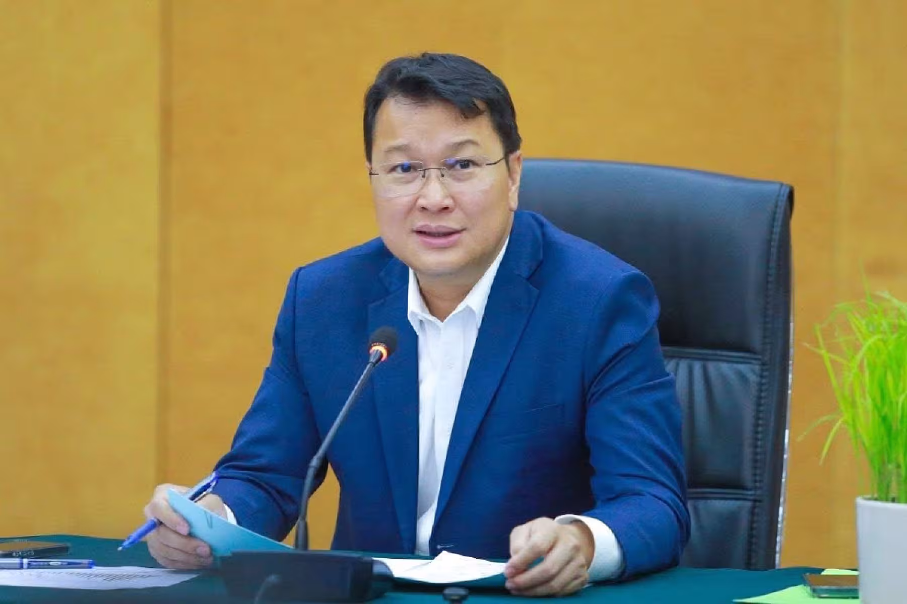 ឯកឧត្ដម ឌិត ទីណា ចូលរួមបរិច្ចាគថវិកាគាំទ្រការសាងសង់ផ្ទះជូនអតីតយុទ្ធជន និងនិវត្តជន ចំនួន ៤ខ្នង