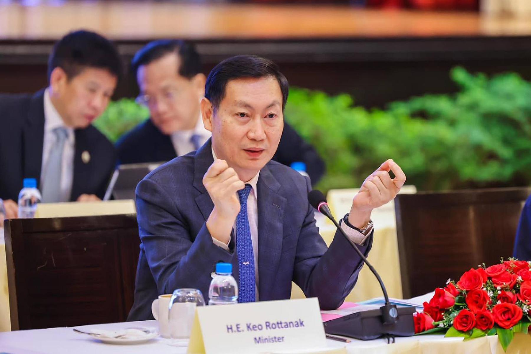 ឯកឧត្ដម កែវ រតនៈ ចូលរួមបរិច្ចាគថវិកាគាំទ្រការសាងសង់ផ្ទះជូនអតីតយុទ្ធជន និងនិវត្តជន ចំនួន ៤ខ្នង