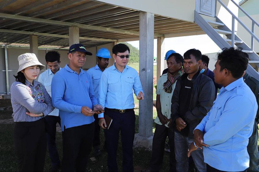 អ.ន.ក ខេត្តបាត់ដំបង ចុះពិនិត្យទីតាំងសាងសង់បណ្តាញអគ្គិសនី និងជួសជុលលូ នៅដីសម្បទានសង្គមកិច្ច - Image 10