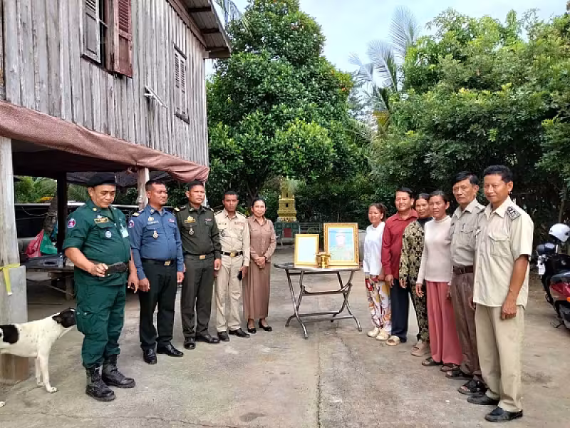 អ.ន.ក ខេត្តបន្ទាយមានជ័យ នាំយកថវិកាបេឡាមរណសង្គ្រោះជូនគ្រួសារសពអតីតយុទ្ធជនចំនួន ២គ្រួសារ - Image 3