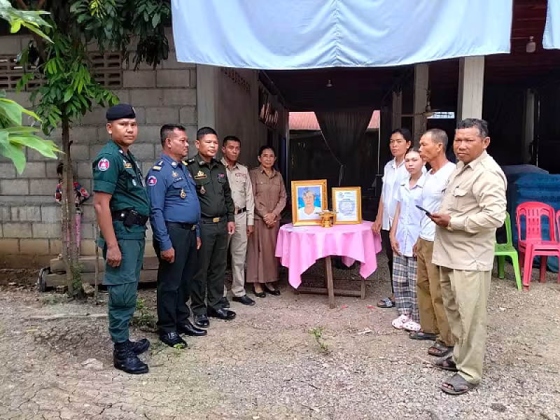 អ.ន.ក ខេត្តបន្ទាយមានជ័យ នាំយកថវិកាបេឡាមរណសង្គ្រោះជូនគ្រួសារសពអតីតយុទ្ធជនចំនួន ២គ្រួសារ - Image 6