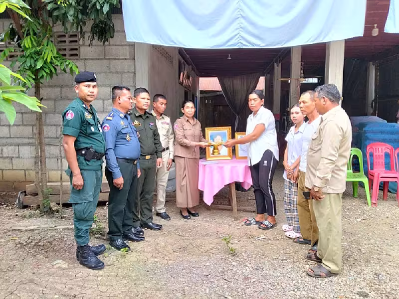 អ.ន.ក ខេត្តបន្ទាយមានជ័យ នាំយកថវិកាបេឡាមរណសង្គ្រោះជូនគ្រួសារសពអតីតយុទ្ធជនចំនួន ២គ្រួសារ - Image 7