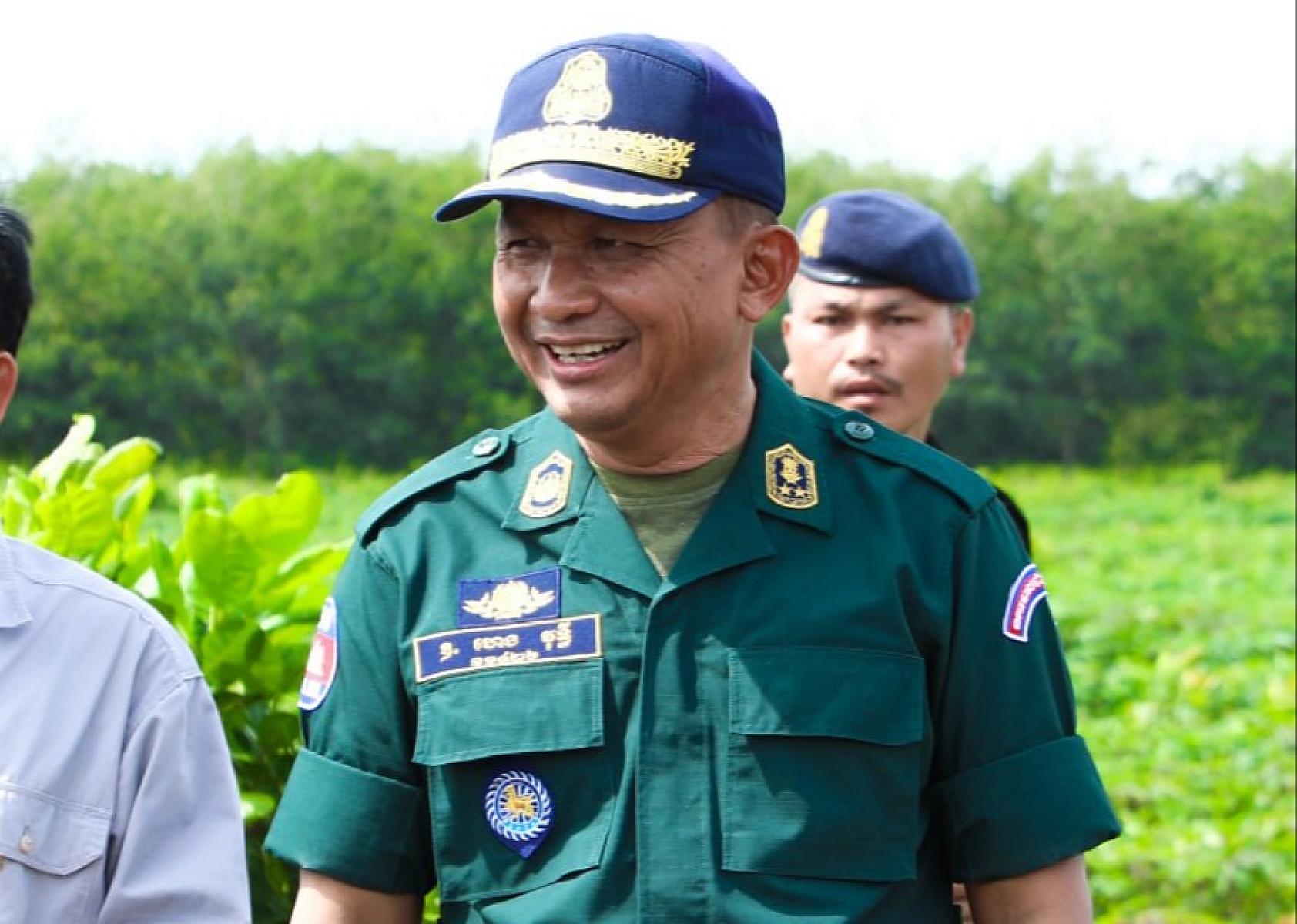 ឯកឧត្តម ឧត្តមសេនីយ៍ទោ ហេង វុទ្ធី ស្នងការនគរបាលខេត្ត និងជាប្រធានស.អ.ក.ខេត្តកំពង់ចាម បានចូលរួមឧបត្ថម្ភថវិកាចំនួន ១០០០ដុល្លារ ដើម្បីរៀបចំមហាសន្និបាតវិសាមញ្ញតំណាងសមាគមអតីតយុទ្ធជនកម្ពុជាទូទាំងប្រទេស