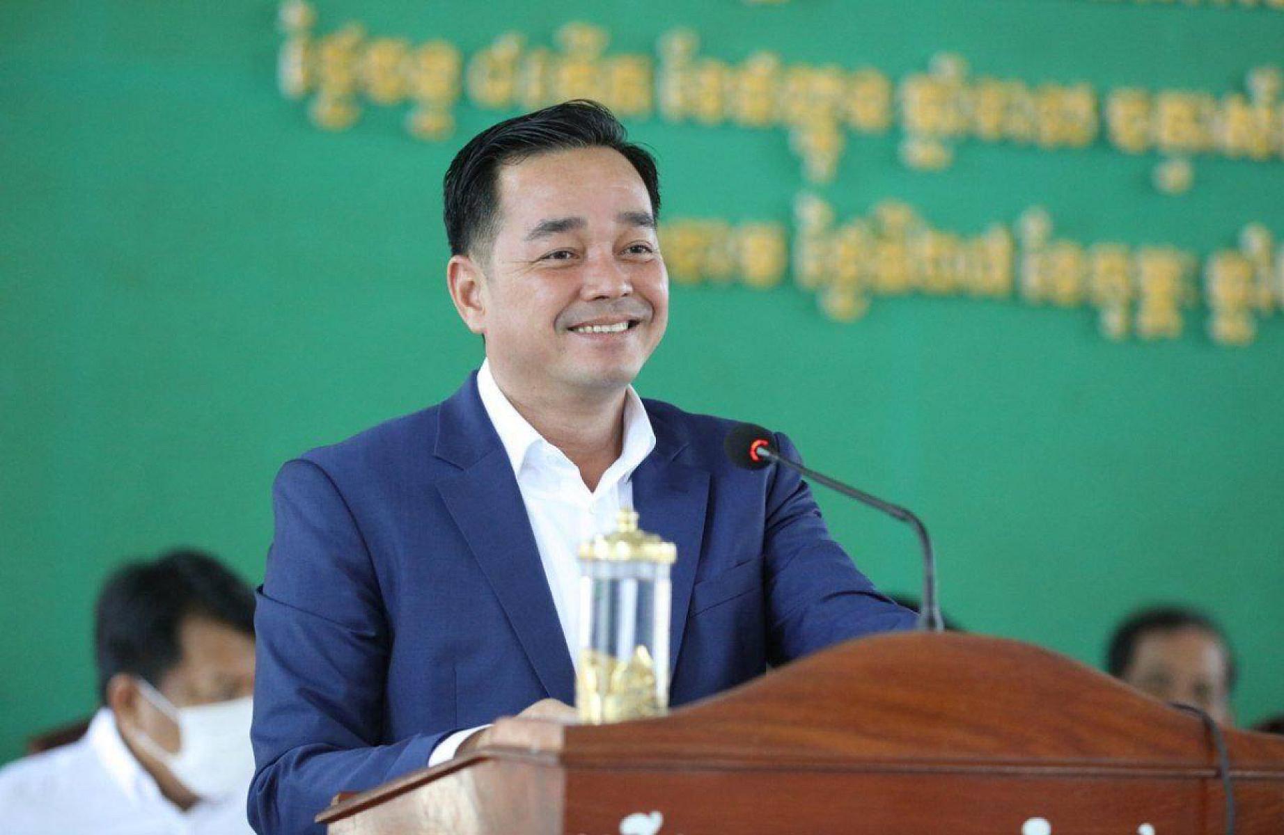 ឯកឧត្តម អ៊ុន ចាន់ដា ចូលរួមបរិច្ចាគថវិកាគាំទ្រការសាងសង់ផ្ទះជូនអតីតយុទ្ធជន និងនិវត្តជន ចំនួន ១ខ្នង