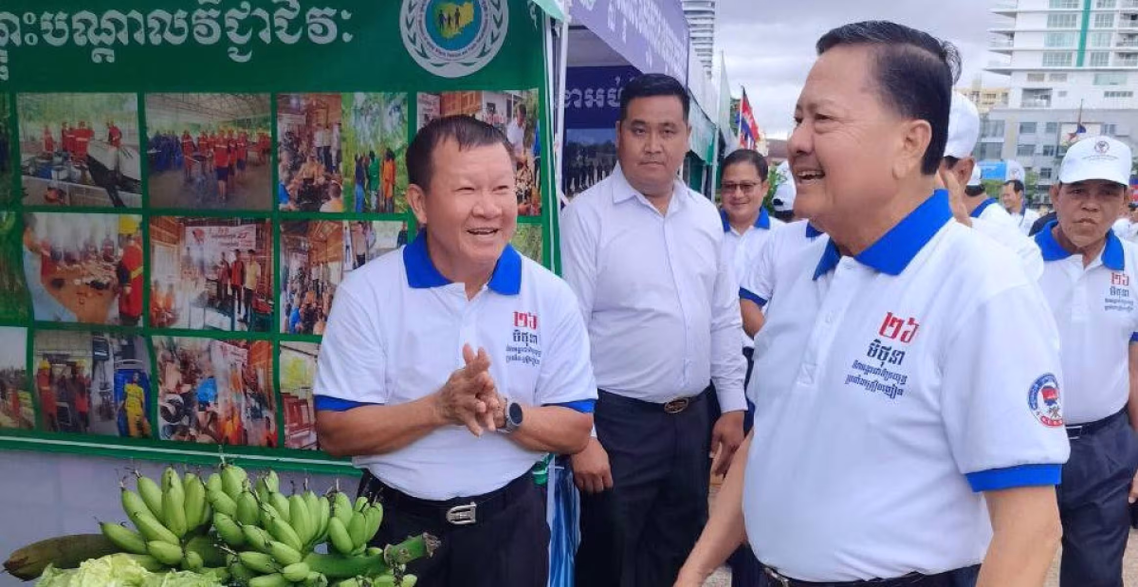 លោក កុយ ហៀង អនុប្រធាន ស.អ.ក ខេត្តបាត់ដំបង​ បានចូលរួមឧបត្ថម្ភថវិកាចំនួន ១សែនរៀល ដើម្បីរៀបចំមហាសន្និបាតវិសាមញ្ញតំណាងសមាគមអតីតយុទ្ធជនកម្ពុជាទូទាំងប្រទេស