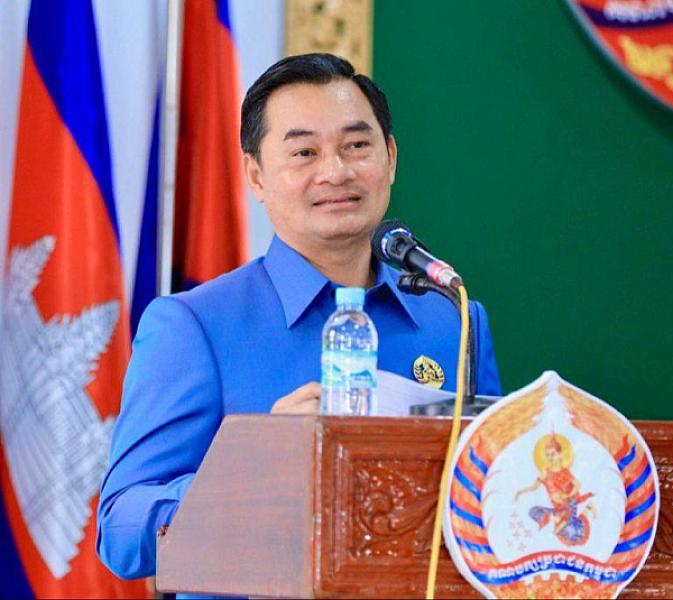 ឯកឧត្តមបណ្ឌិត ជាម ច័ន្ទសោភ័ណ ចូលរួមបរិច្ចាគថវិកាគាំទ្រការសាងសង់ផ្ទះជូនអតីតយុទ្ធជន និងនិវត្តជន ចំនួន ១ខ្នង