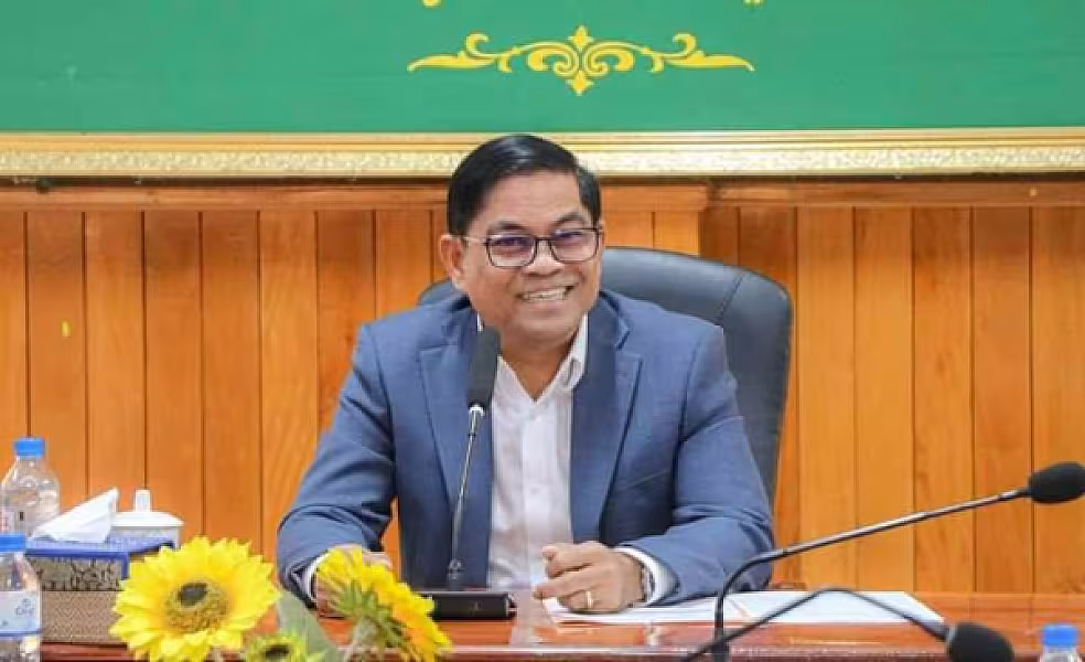 ឯកឧត្តម ញ៉ែម សំអឿន ចូលរួមបរិច្ចាគថវិកាគាំទ្រការសាងសង់ផ្ទះជូនអតីតយុទ្ធជន និងនិវត្តជន ចំនួន ១ខ្នង