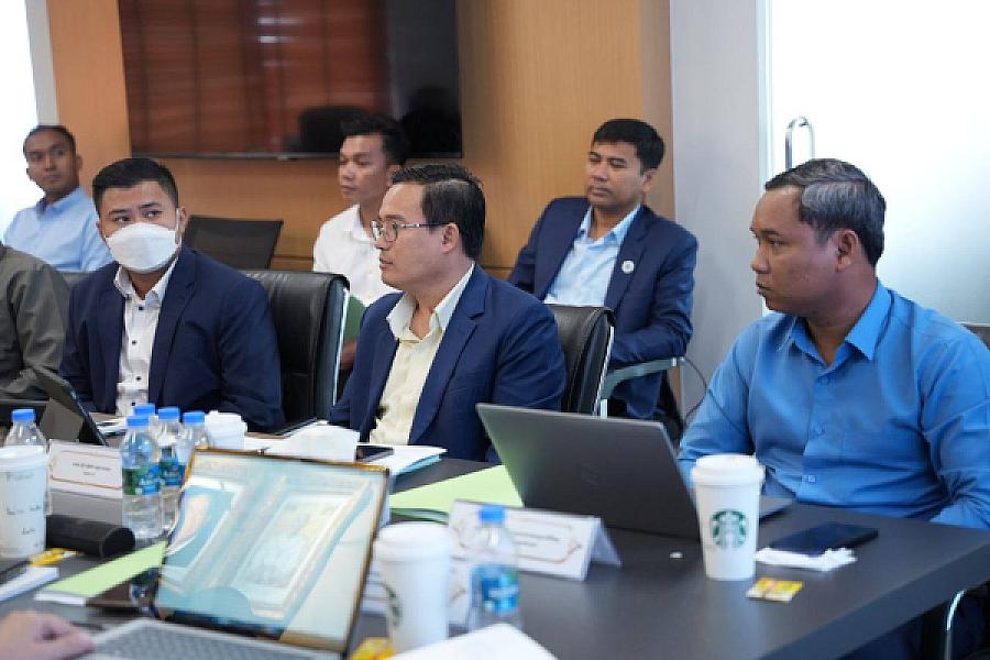 ឯកឧត្តម គន់ គីម ដឹកនាំកិច្ចប្រជុំពិភាក្សាការងាររៀបចំលិខិតបទដ្ឋានគតិយុត្តរបស់សមាគមអតីតយុទ្ធជន និងនិវត្តជនកម្ពុជា - Image 8