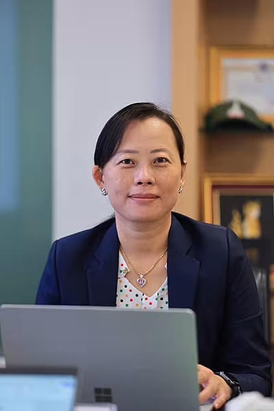 ឯកឧត្តម គន់ គីម ដឹកនាំកិច្ចប្រជុំពិភាក្សាការងាររៀបចំលិខិតបទដ្ឋានគតិយុត្តរបស់សមាគមអតីតយុទ្ធជន និងនិវត្តជនកម្ពុជា - Image 16