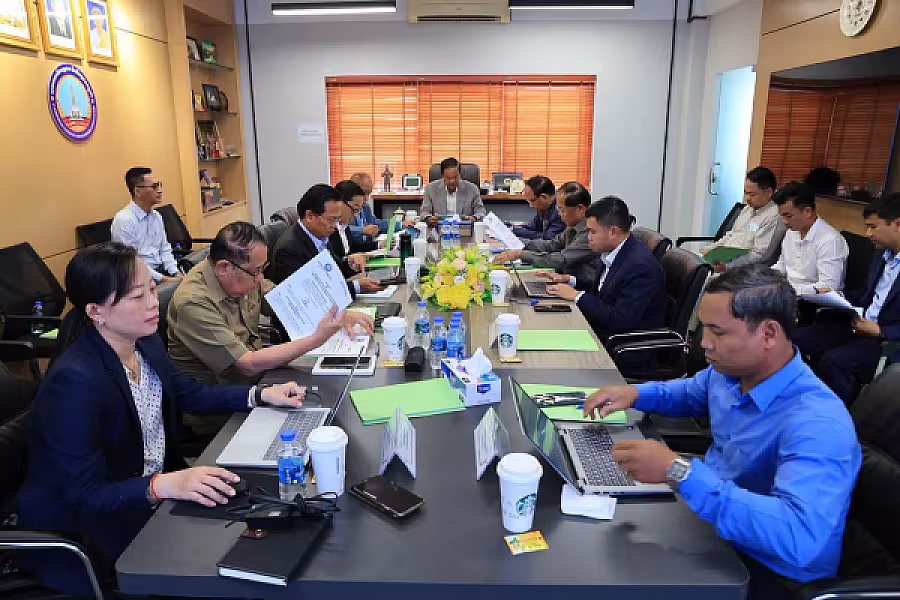 ឯកឧត្តម គន់ គីម ដឹកនាំកិច្ចប្រជុំពិភាក្សាការងាររៀបចំលិខិតបទដ្ឋានគតិយុត្តរបស់សមាគមអតីតយុទ្ធជន និងនិវត្តជនកម្ពុជា - Image 17