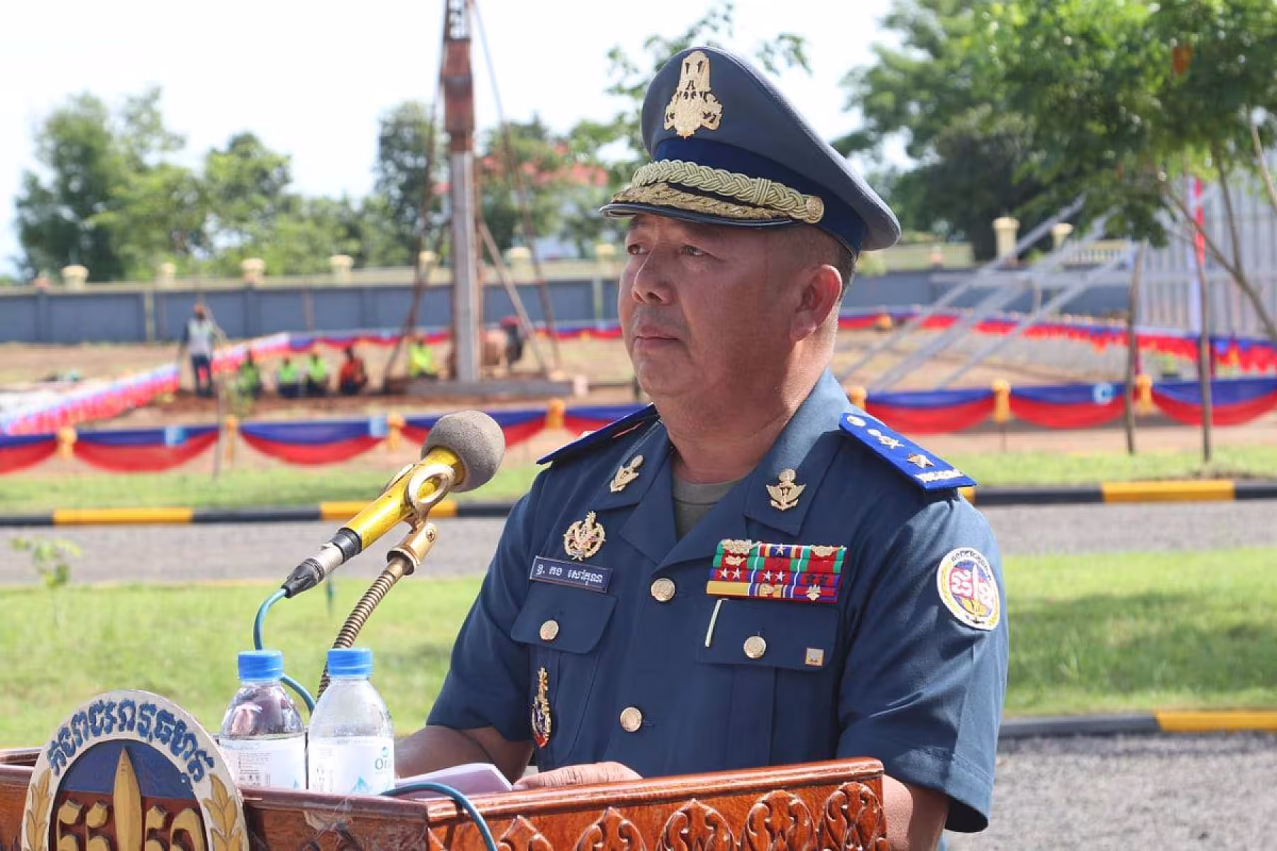 ឧត្តមសេនីយ៍ត្រី កង សៅគុណ ចូលរួមបរិច្ចាគថវិកាគាំទ្រការសាងសង់ផ្ទះជូនអតីតយុទ្ធជន និងនិវត្តជន ចំនួន ១ខ្នង