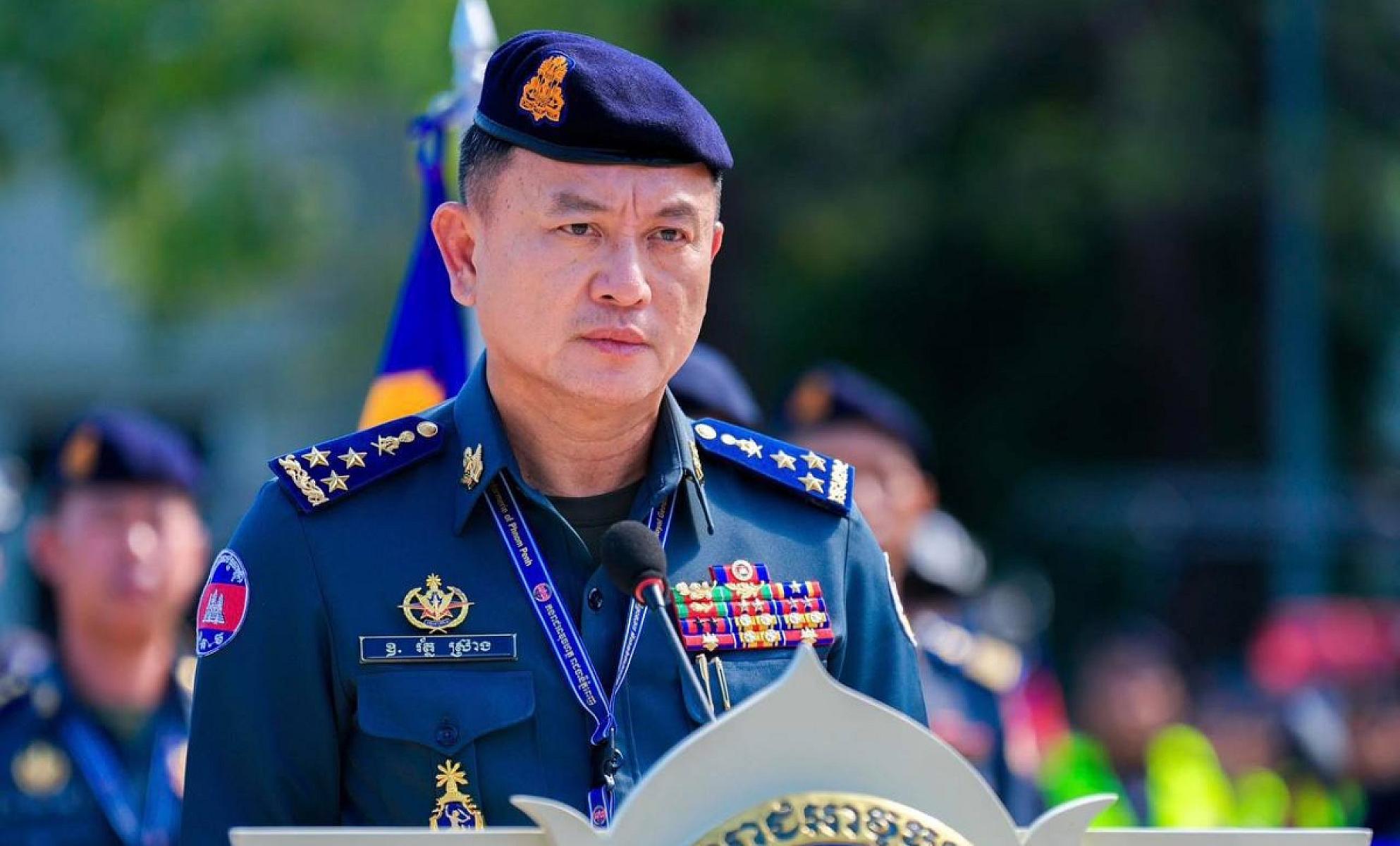 ឯកឧត្តម ឧត្តមសេនីយ៍ឯក រ័ត្ន ស្រ៊ាង ចូលរួមបរិច្ចាគថវិកាគាំទ្រការសាងសង់ផ្ទះជូនអតីតយុទ្ធជន និងនិវត្តជន ចំនួន ២ខ្នង