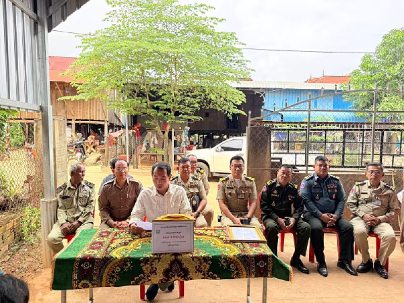 អ.ន.ក ខេត្តកំពង់ចាម នាំយកថវិកាបេឡាមរណសង្គ្រោះជូនគ្រួសារសពអតីតយុទ្ធជនចំនួន ៣គ្រួសារ