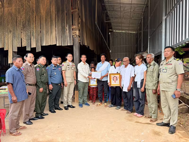 អ.ន.ក ខេត្តកំពង់ចាម នាំយកថវិកាបេឡាមរណសង្គ្រោះជូនគ្រួសារសពអតីតយុទ្ធជនចំនួន ៣គ្រួសារ - Image 4