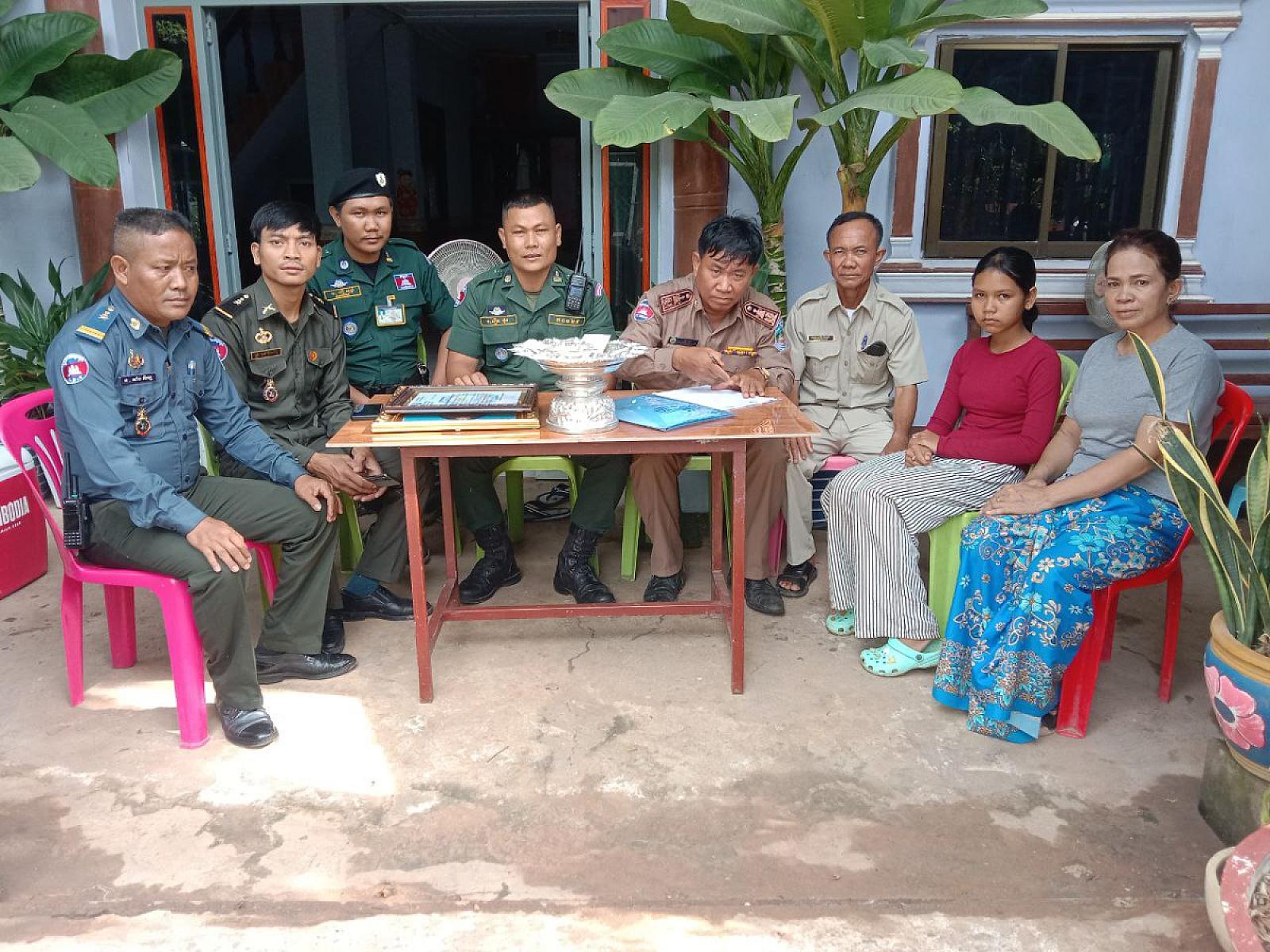 អ.ន.ក ស្រុកភ្នំស្រុក នាំយកថវិកាបេឡាមរណសង្គ្រោះជូនគ្រួសារសពអតីតយុទ្ធជនមួយគ្រួសារ