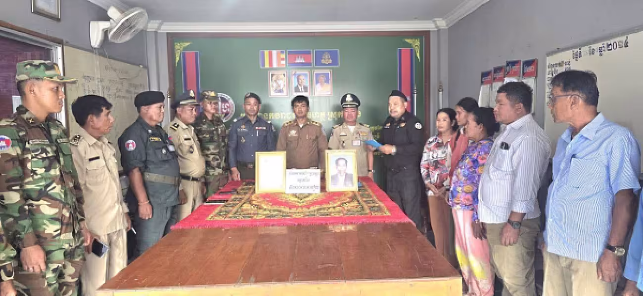 អ.ន.ក ស្រុកកំរៀង នាំយកថវិកា​បេឡាមរណ​សង្គ្រោះ​ជូនគ្រួសារ​សព​អតីត​យុទ្ធ​ជន​ចំនួន ២គ្រួសារ - Image 3